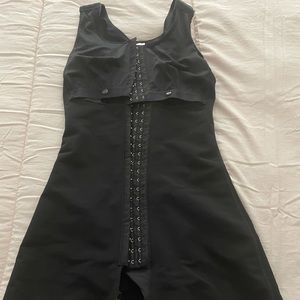 Brand new Colombian waist trainer. Never worn